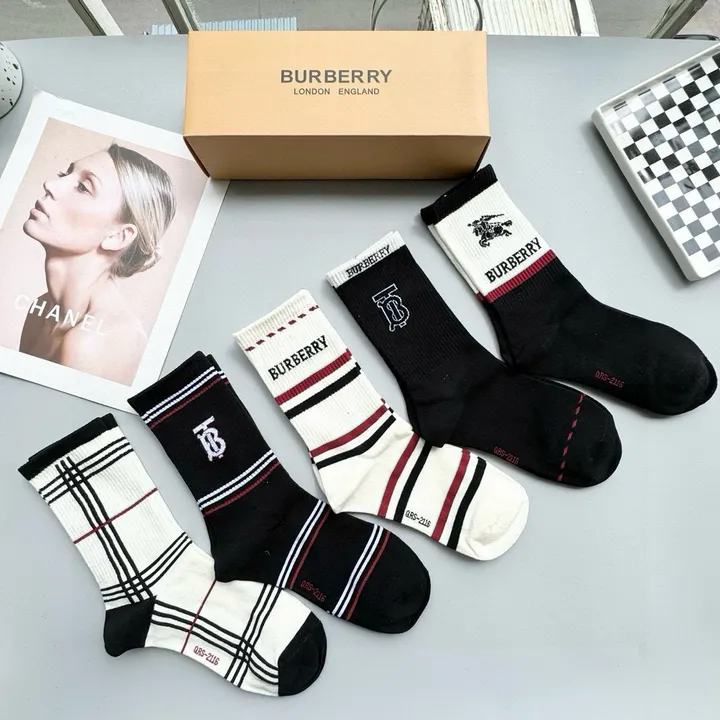 スーパーコピー バーバリー ス 靴下
