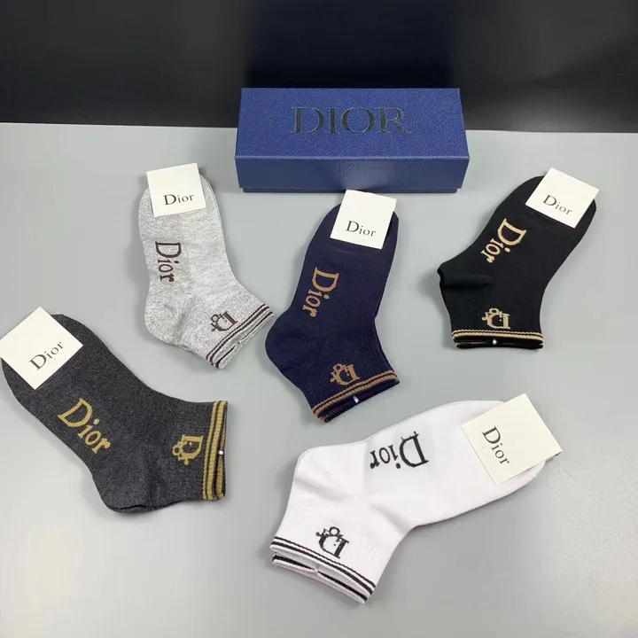 スーパーコピー ディオール 靴下