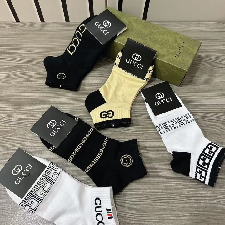 スーパーコピー グッチ 靴下