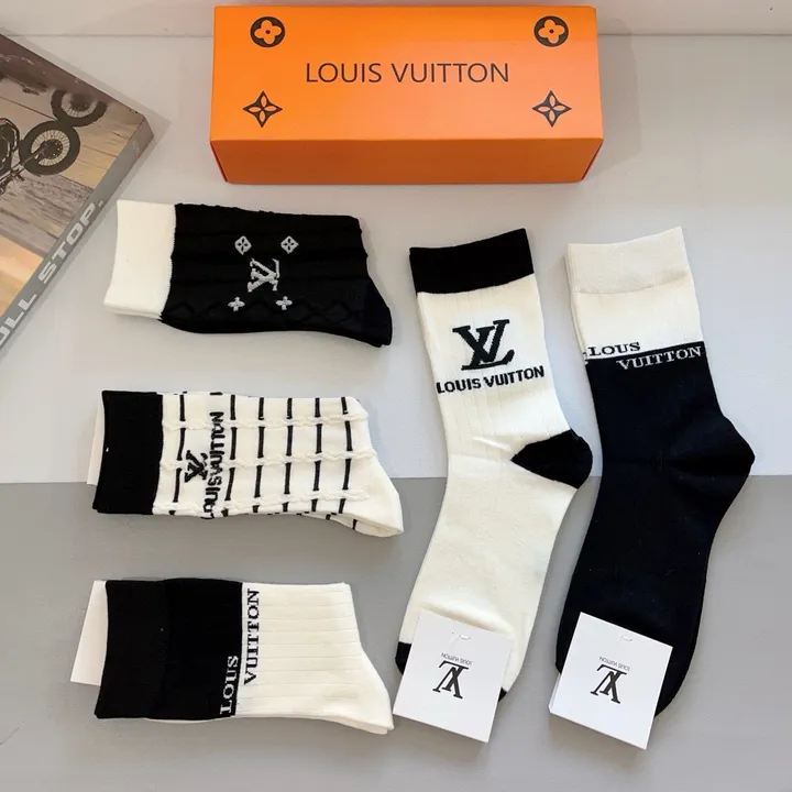 スーパーコピー ルイヴィトン 靴下