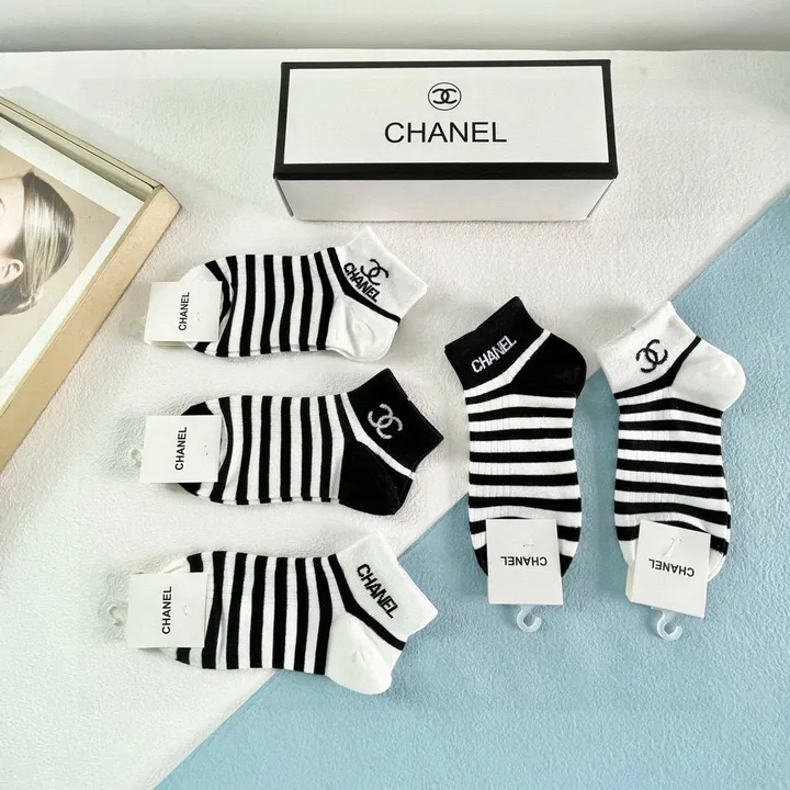 スーパーコピー シャネル 靴下