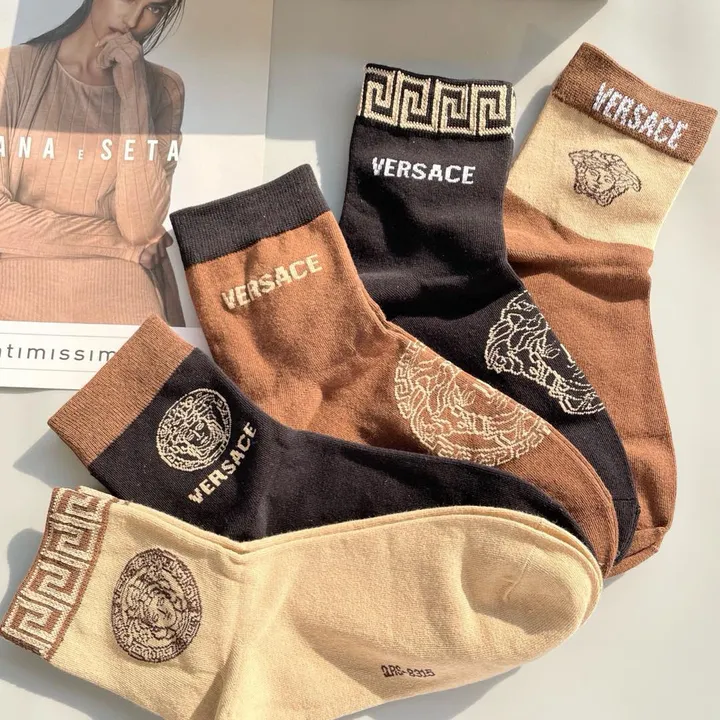 スーパーコピー ヴェルサーチ 靴下