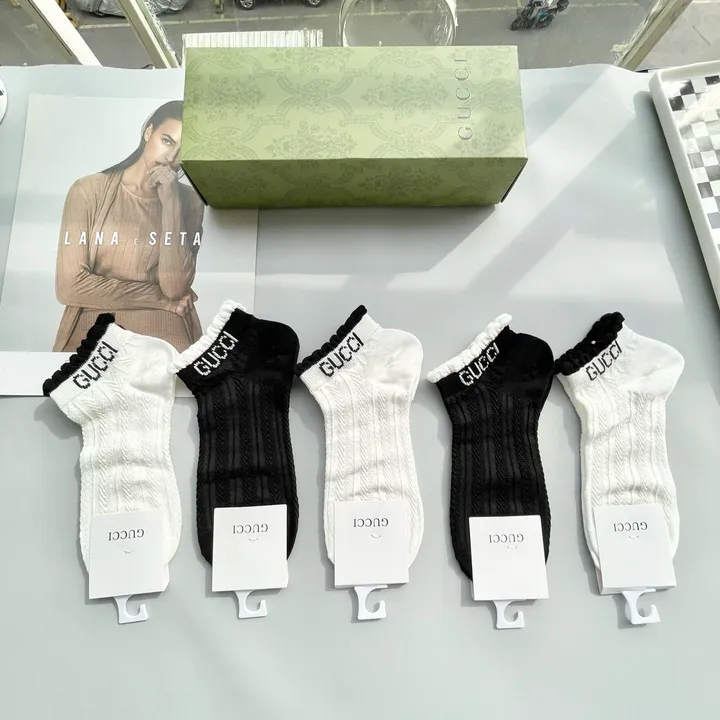 スーパーコピー グッチ 靴下