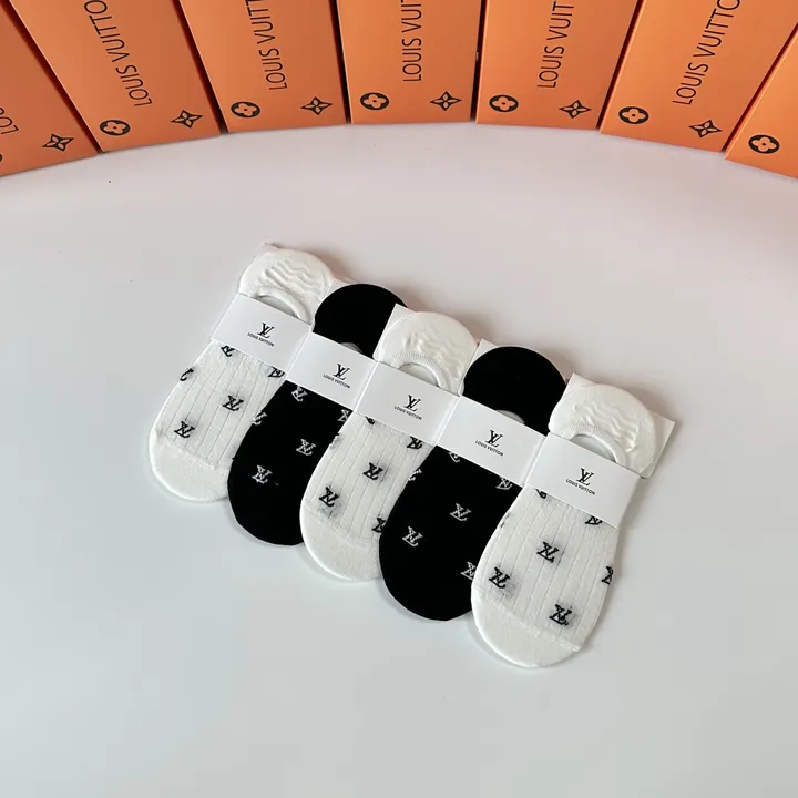 スーパーコピー ミュウミュウ 靴下