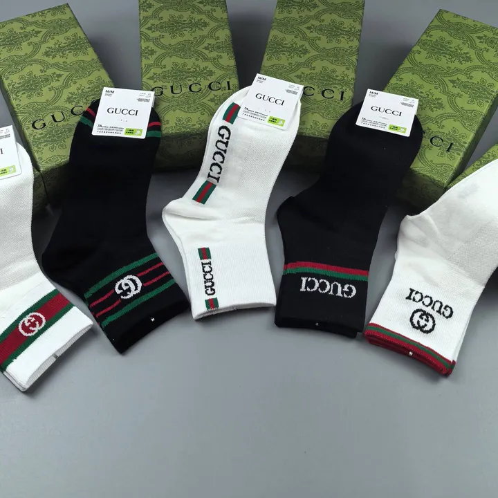 スーパーコピー グッチ 靴下