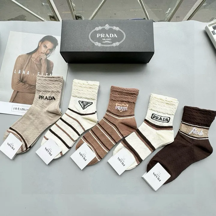 スーパーコピー バレンシアガ 靴下