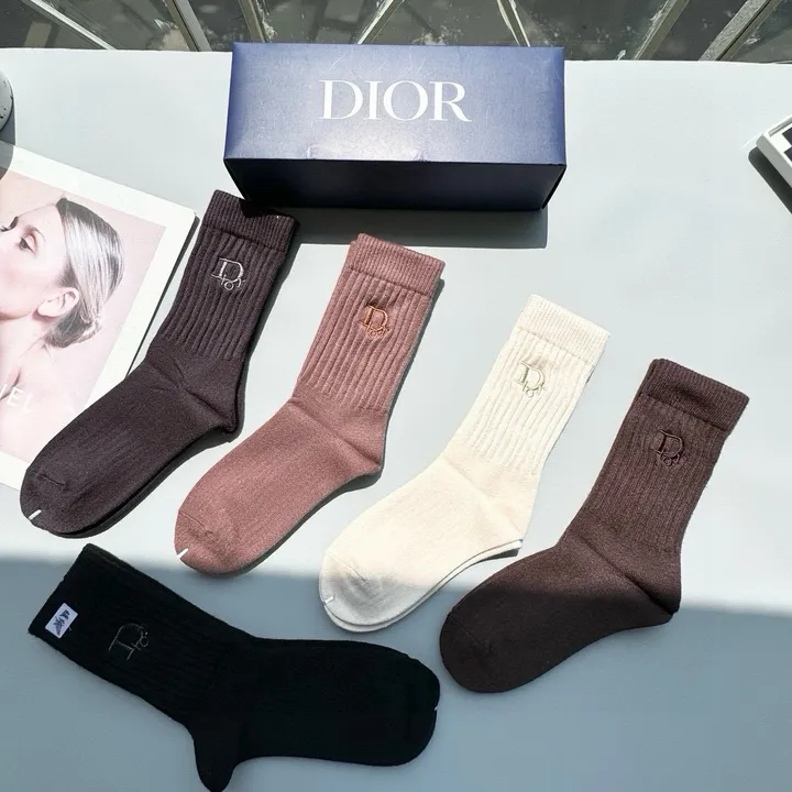 スーパーコピー ディオール 靴下