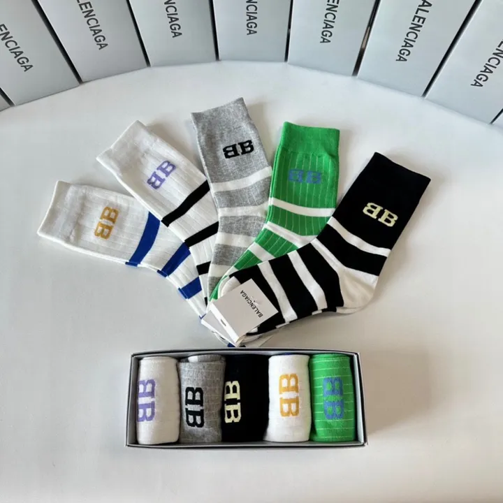 スーパーコピー バレンシアガ 靴下