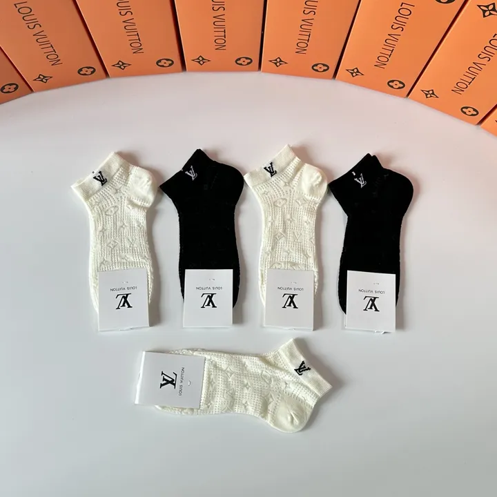 スーパーコピー ルイヴィトン 靴下