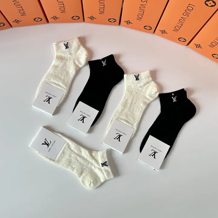 スーパーコピー ルイヴィトン 靴下