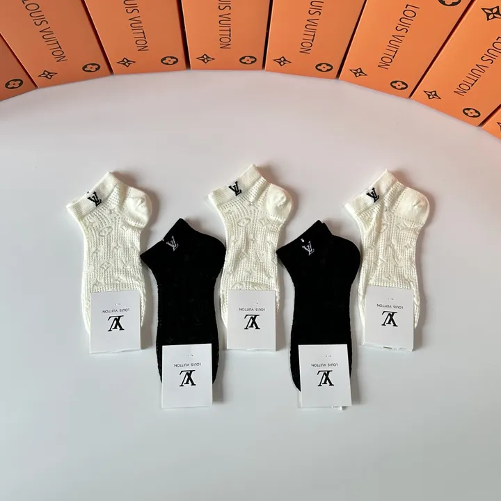 スーパーコピー ルイヴィトン 靴下