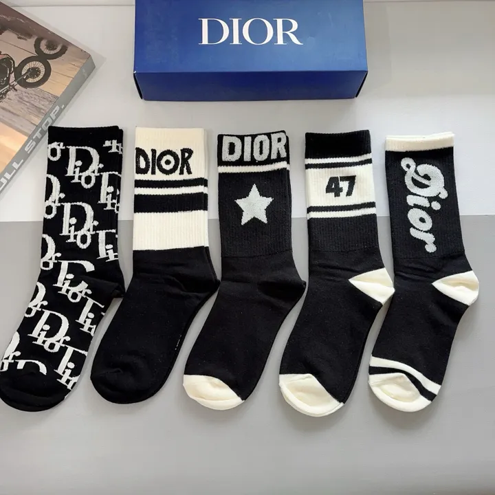 スーパーコピー ディオール 靴下