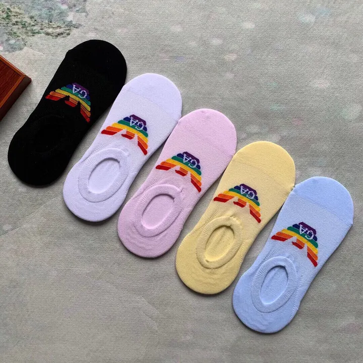 スーパーコピー アルマーニ 靴下