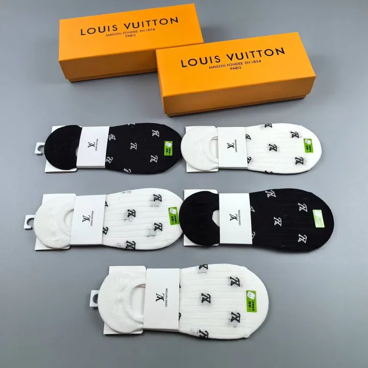 スーパーコピー ルイヴィトン 靴下