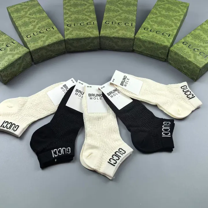 スーパーコピー グッチ 靴下