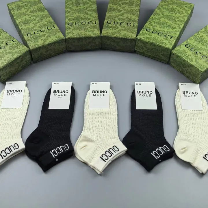スーパーコピー グッチ 靴下