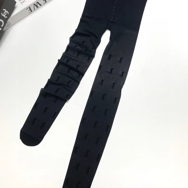 スーパーコピー イブサンローラン 靴下