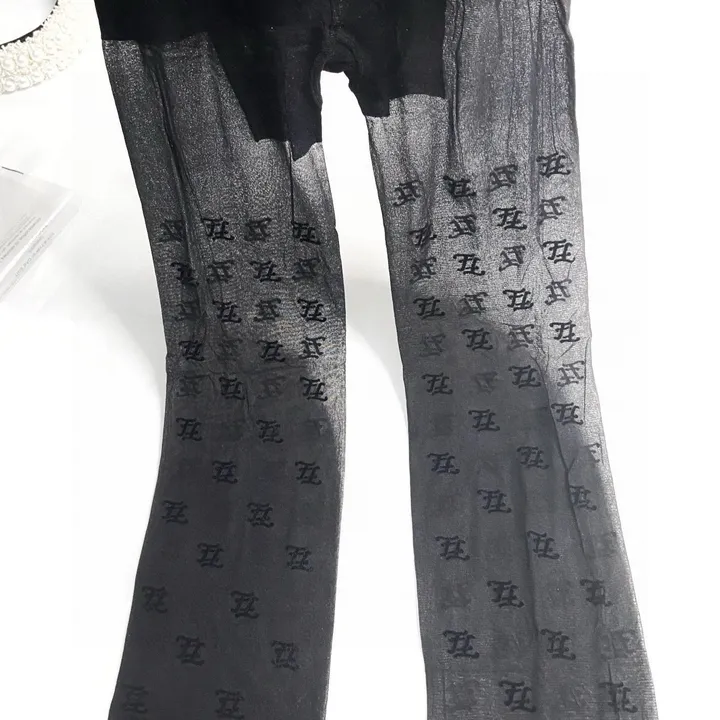 スーパーコピー フェンディ 靴下