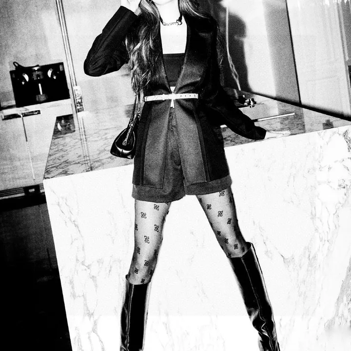 スーパーコピー フェンディ 靴下