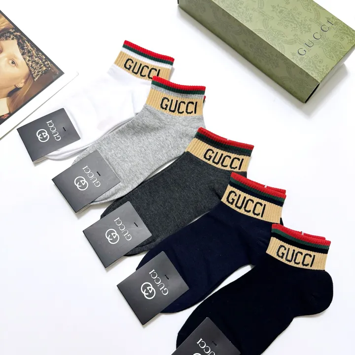 スーパーコピー グッチ 靴下