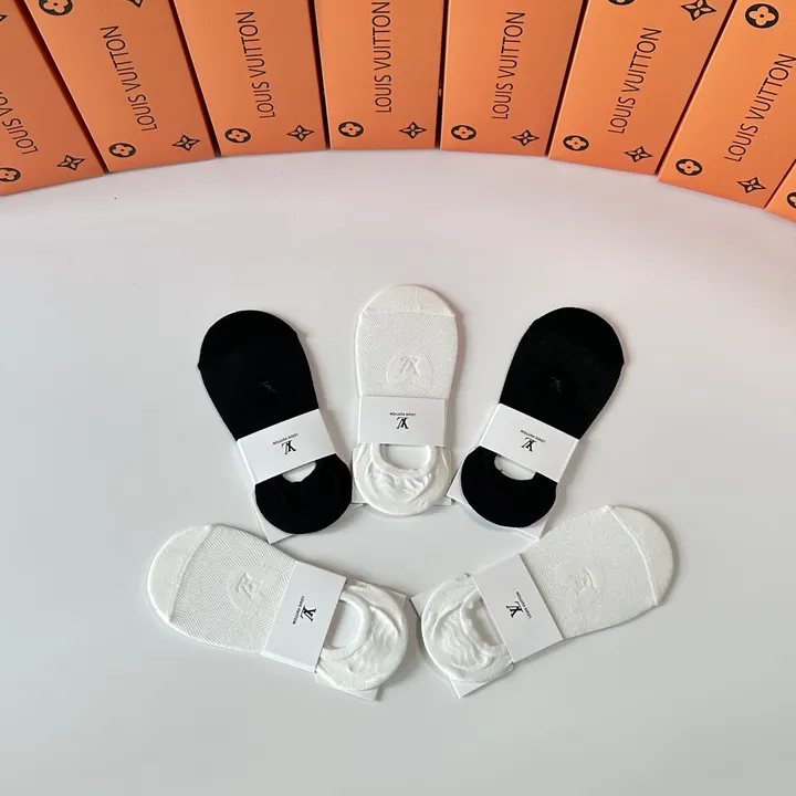 スーパーコピー ルイヴィトン 靴下