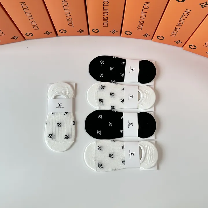 スーパーコピー ルイヴィトン 靴下