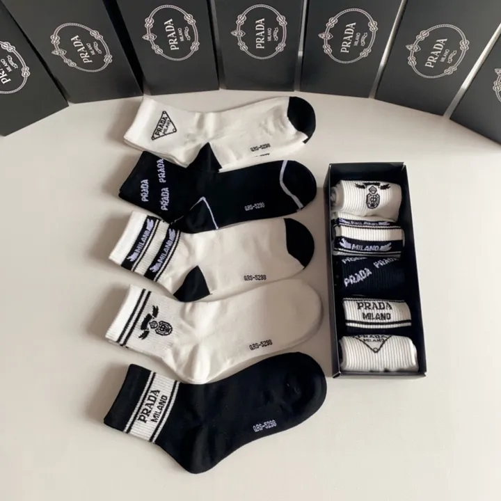 スーパーコピー バレンシアガ 靴下