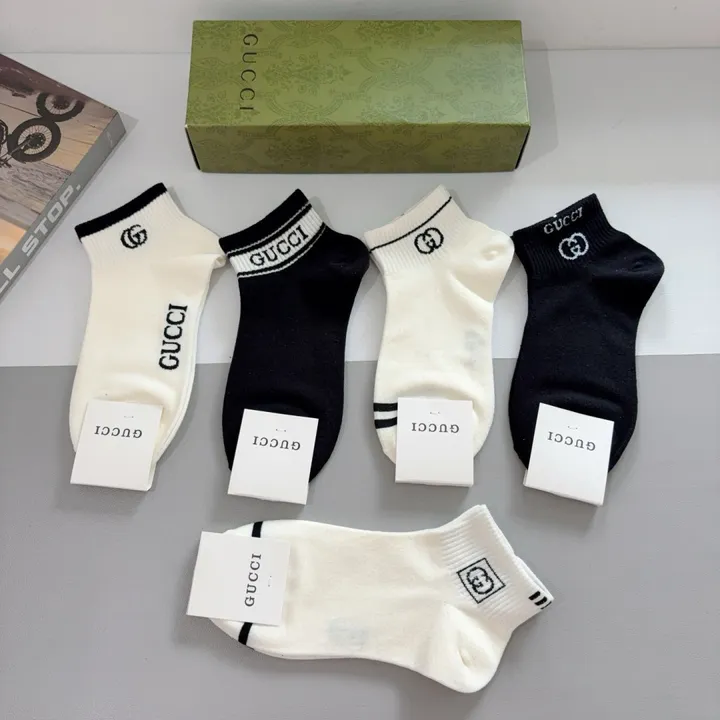 スーパーコピー グッチ 靴下