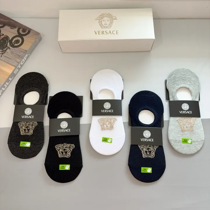 スーパーコピー ヴェルサーチ 靴下