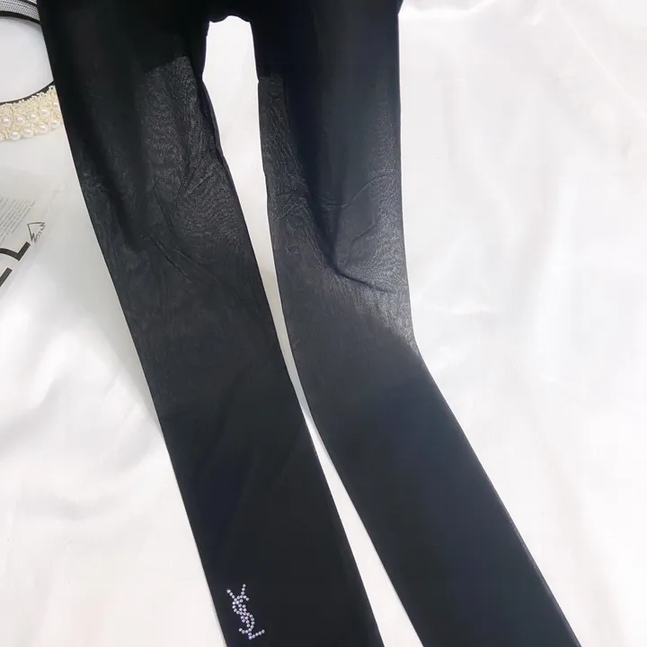 スーパーコピー イブサンローラン 靴下