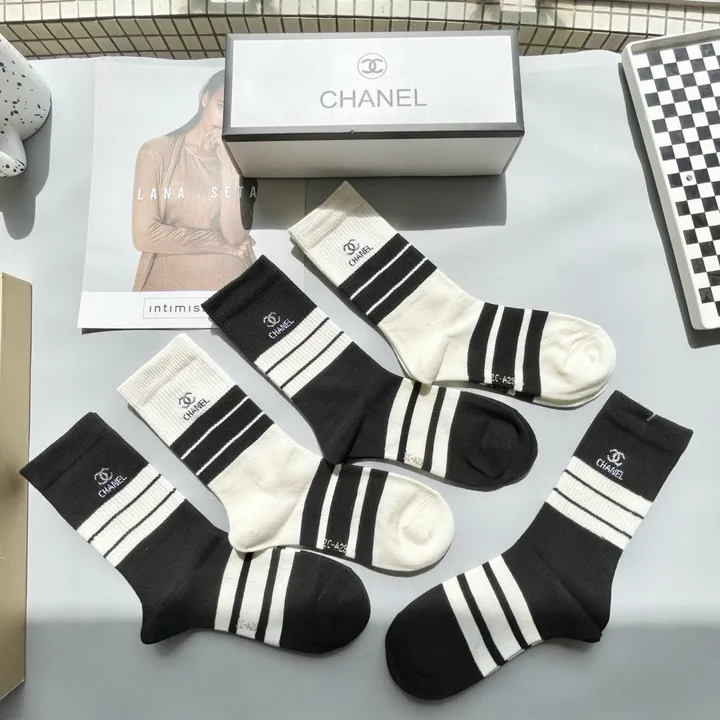 スーパーコピー シャネル 靴下