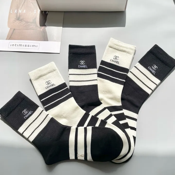 スーパーコピー シャネル 靴下