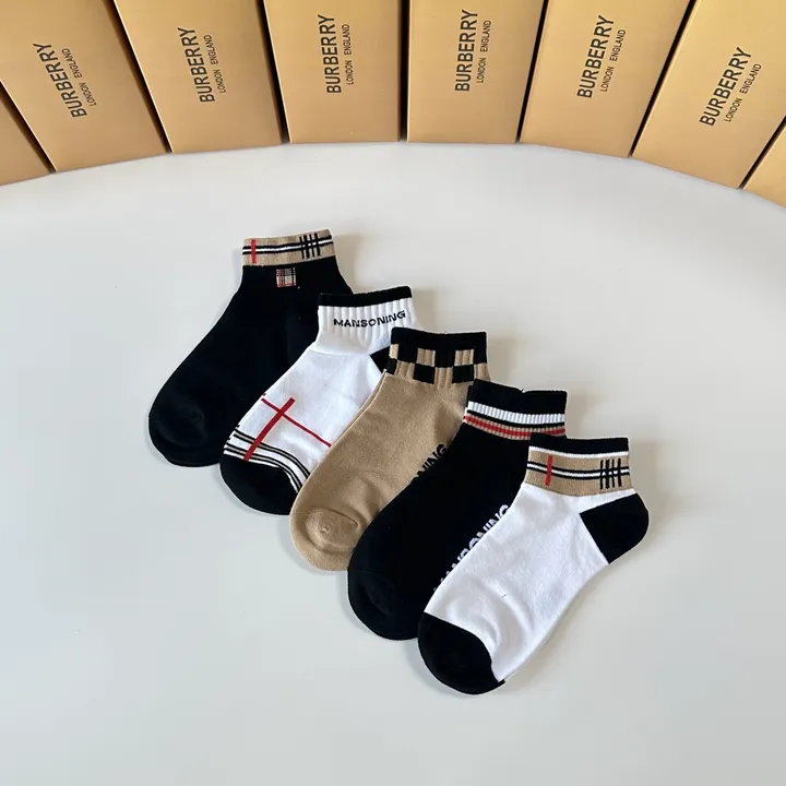 スーパーコピー バーバリー ス 靴下
