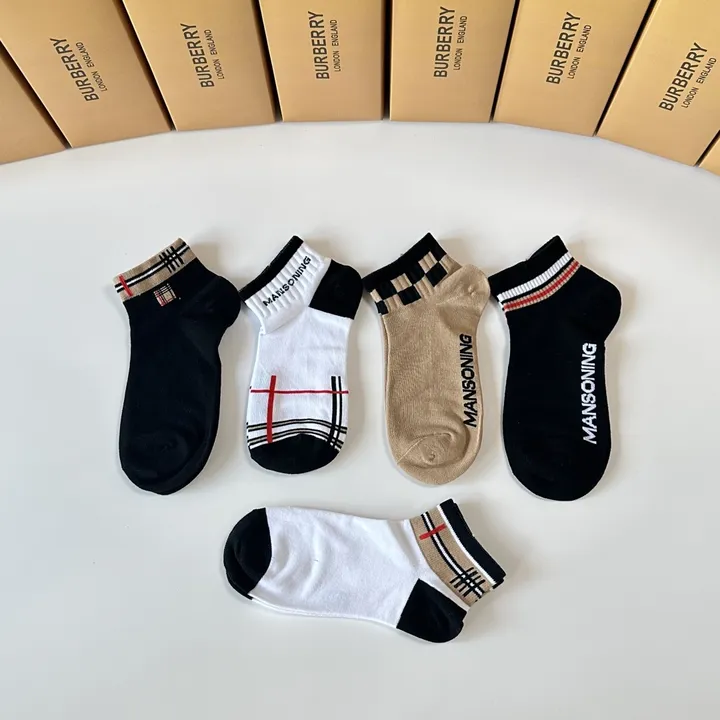 スーパーコピー バーバリー ス 靴下
