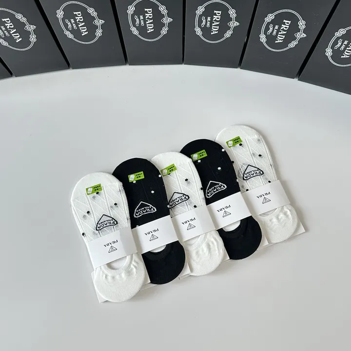 スーパーコピー バレンシアガ 靴下