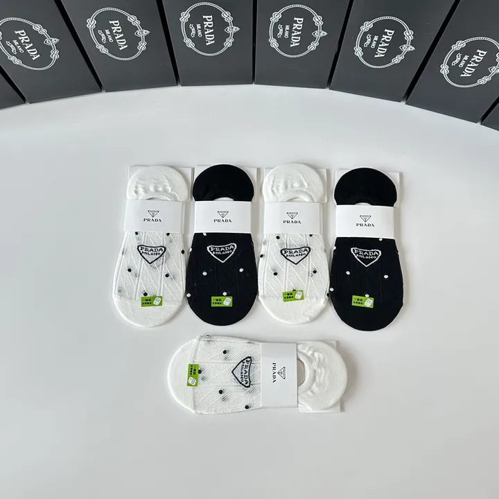 スーパーコピー バレンシアガ 靴下