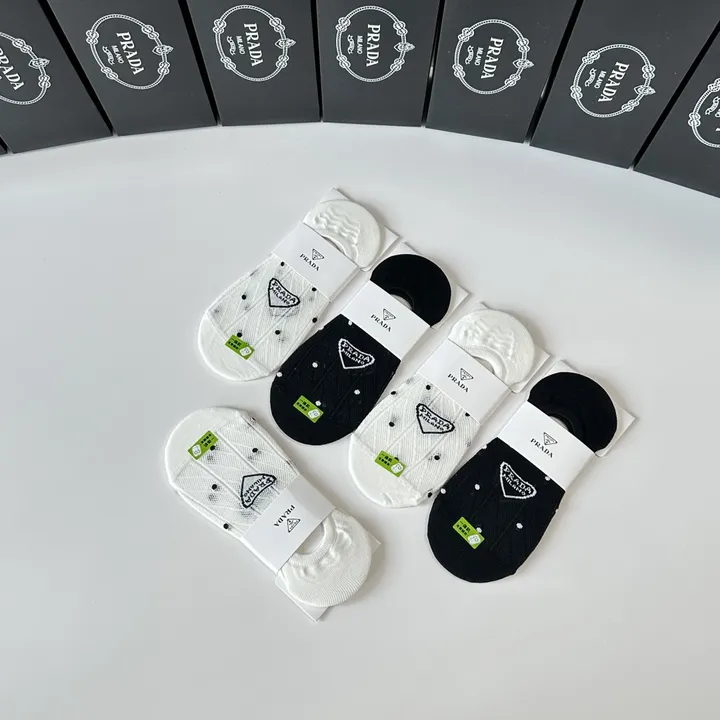 スーパーコピー バレンシアガ 靴下