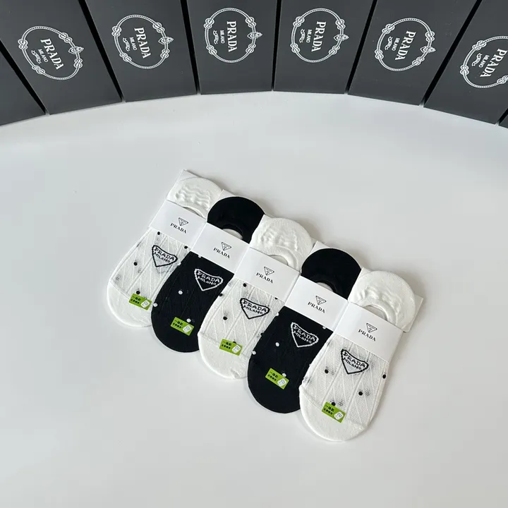 スーパーコピー バレンシアガ 靴下