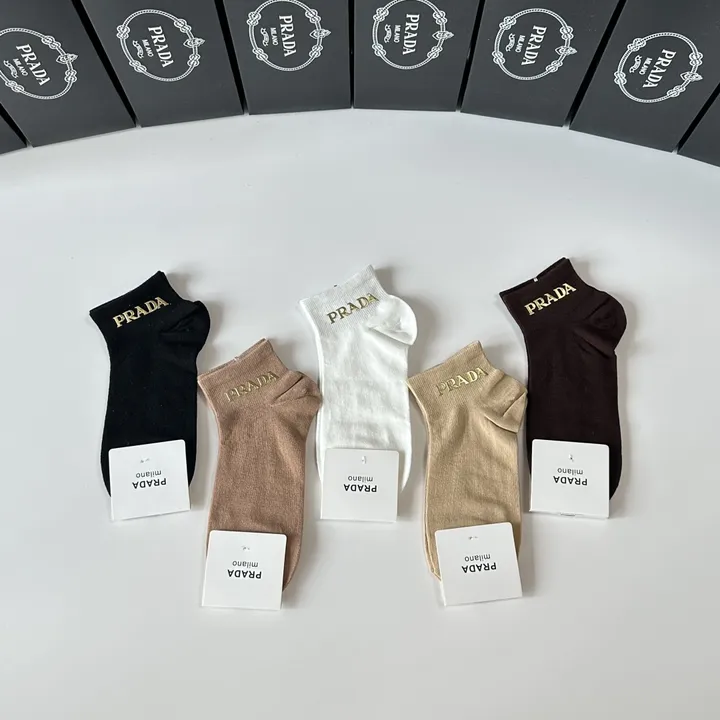 スーパーコピー バレンシアガ 靴下