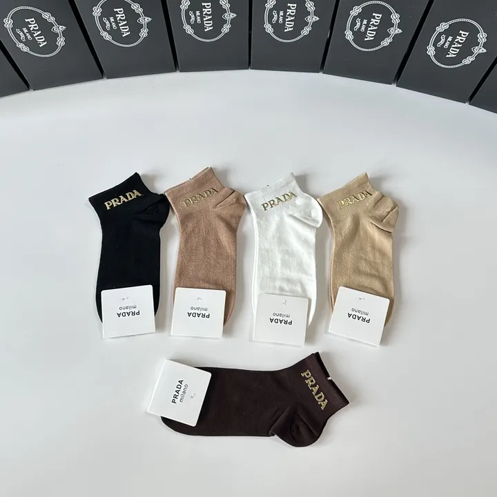 スーパーコピー バレンシアガ 靴下