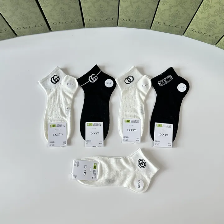 スーパーコピー グッチ 靴下