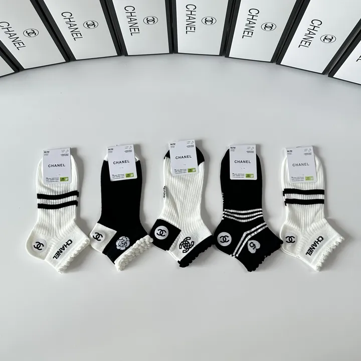 スーパーコピー シャネル 靴下