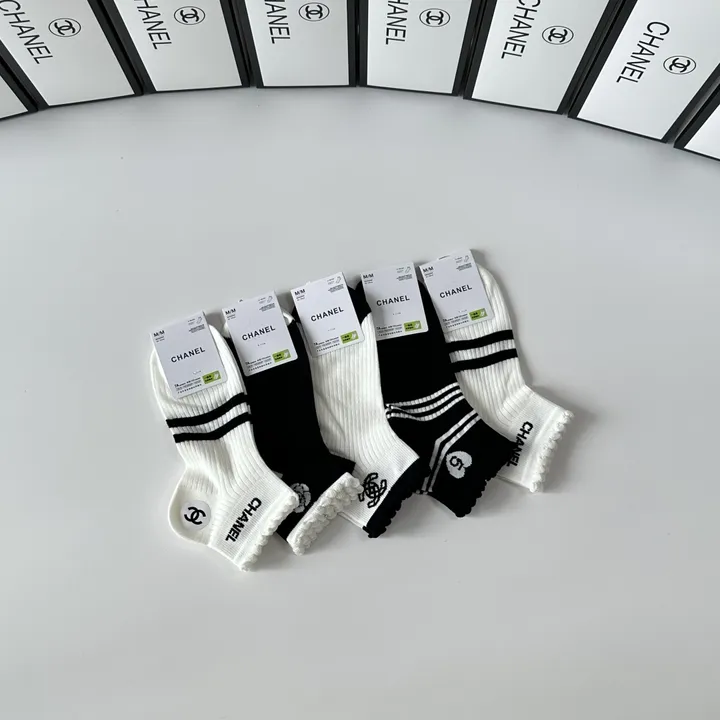 スーパーコピー シャネル 靴下