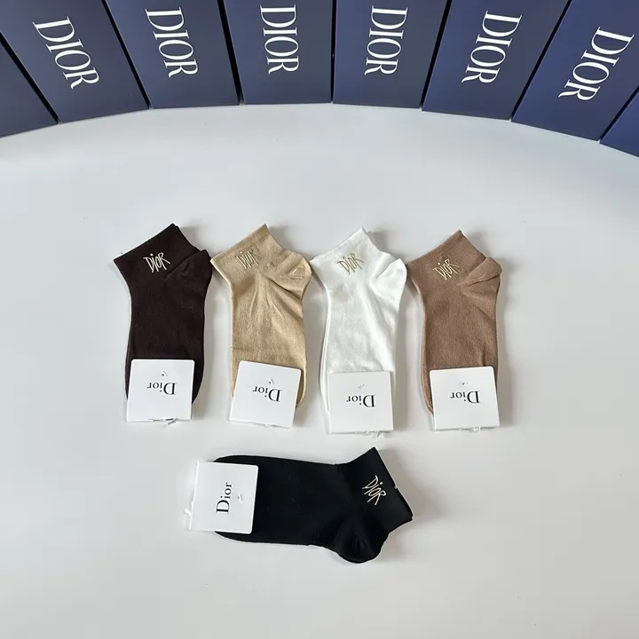 スーパーコピー ディオール 靴下