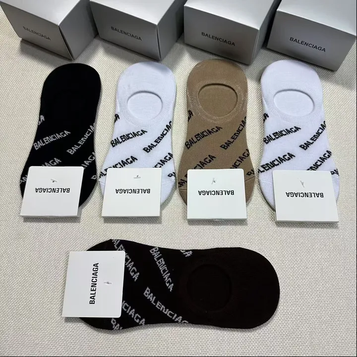 スーパーコピー バレンシアガ 靴下