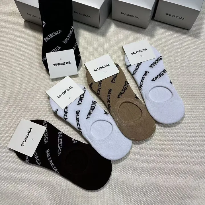 スーパーコピー バレンシアガ 靴下