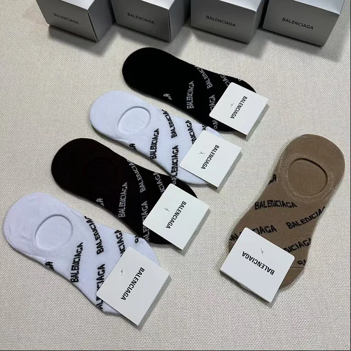 スーパーコピー バレンシアガ 靴下