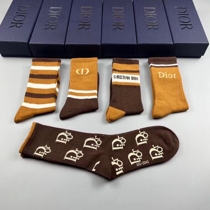 スーパーコピー ディオール 靴下