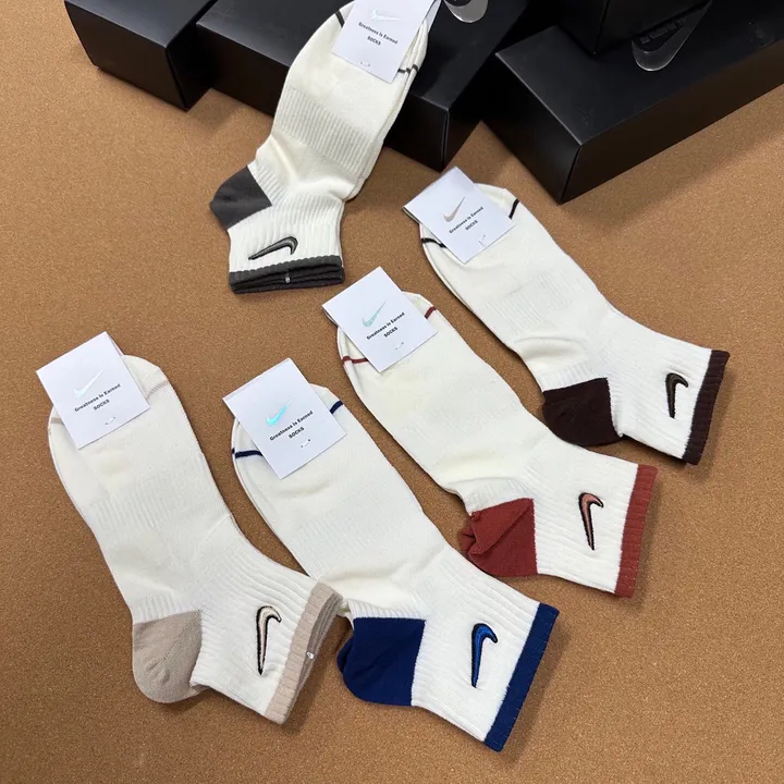 スーパーコピー ナイキ 靴下