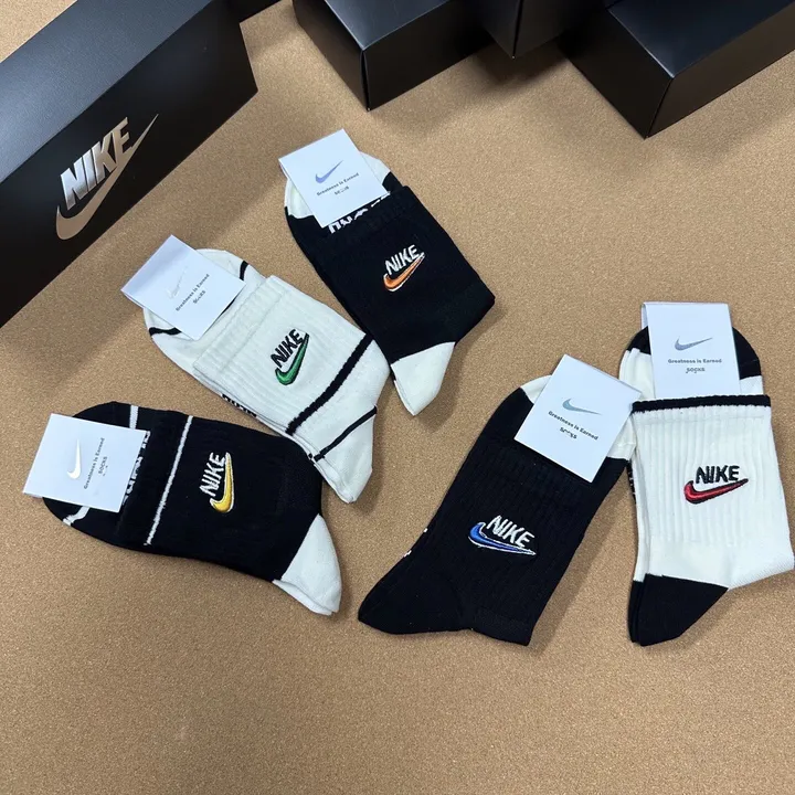 スーパーコピー ナイキ 靴下